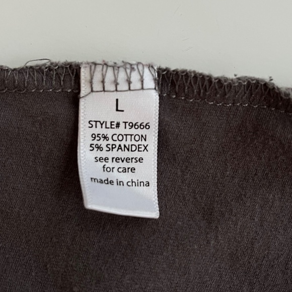 Active Basic Set Of 2 Long Sleeve T Shirts Sz L Black & Brown Stretch Capsule - Picture 8 of 9